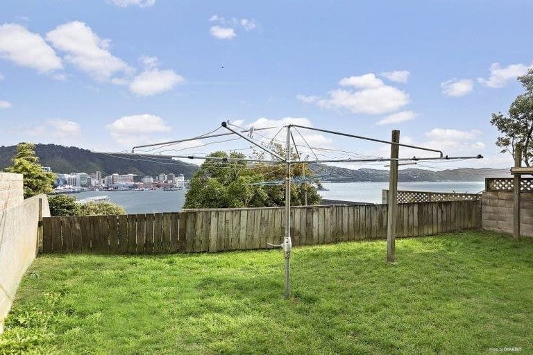 Photo of property in 1/57 Hawker Street, Mount Victoria, Wellington, 6011