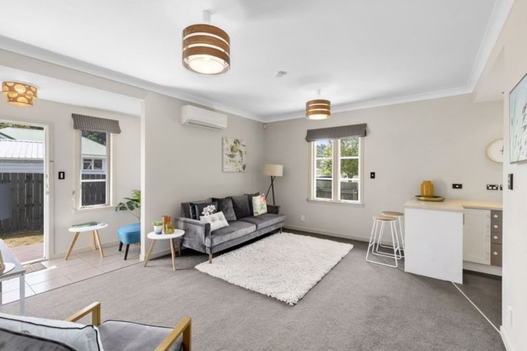 Photo of property in 18 Young Grove, Stokes Valley, Lower Hutt, 5019