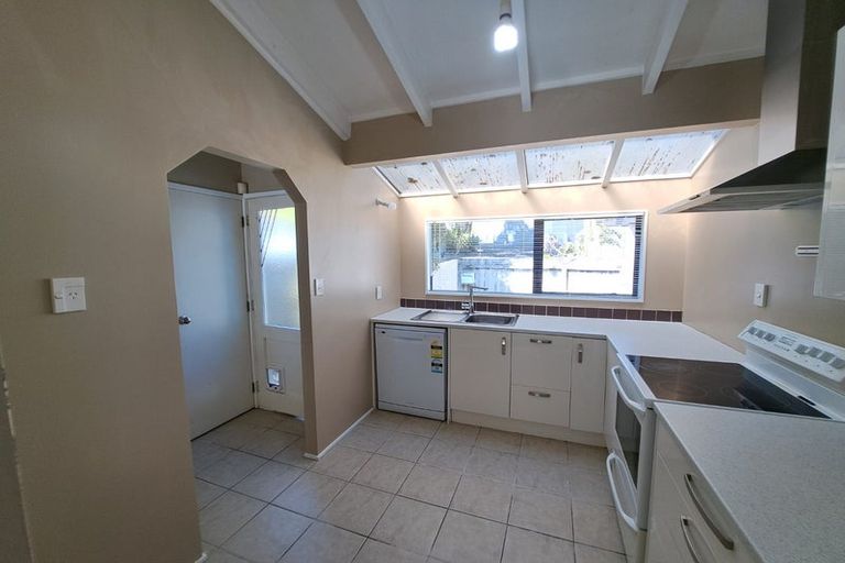 Photo of property in 8/24 Beswick Place, Birkdale, Auckland, 0626