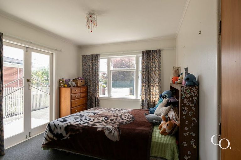 Photo of property in 24 Mill Road, Clive, 4102