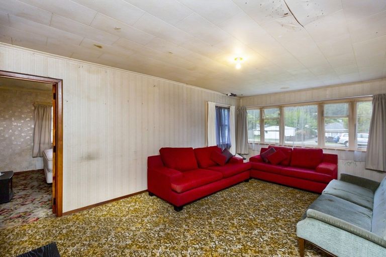 Photo of property in 70 Main Road, Wainuiomata, Lower Hutt, 5014