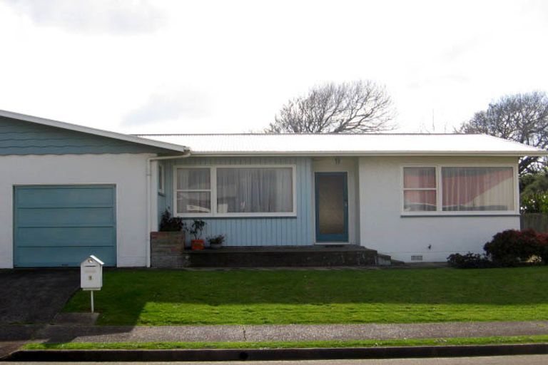 Photo of property in 1 Viscount Place, West End, Palmerston North, 4412
