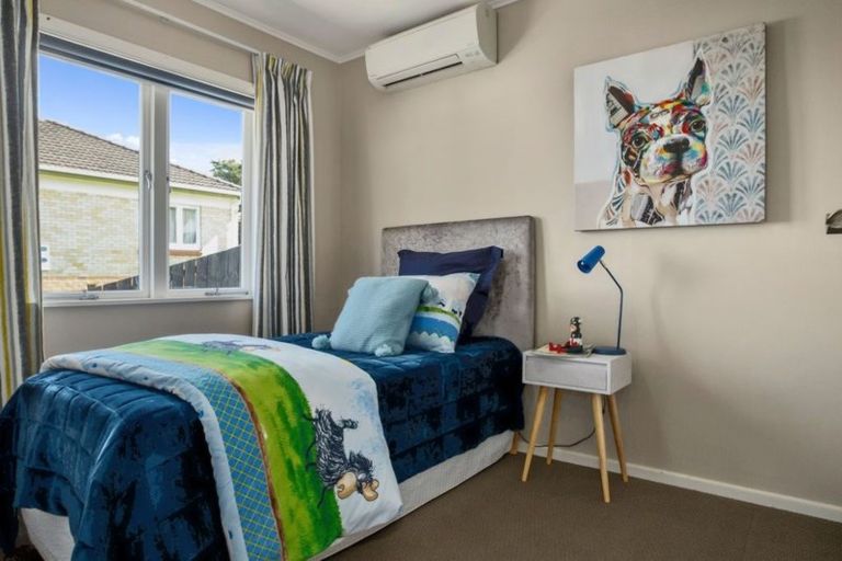 Photo of property in 24 Ingram Street, Papakura, 2110
