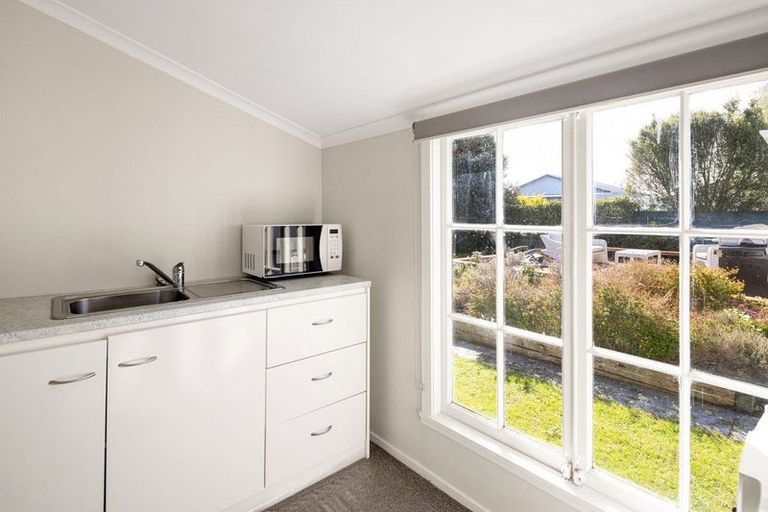 Photo of property in 40a Clare Street, Cambridge, 3434