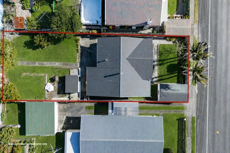 Photo of property in 100 Lemon Street, New Plymouth, 4312