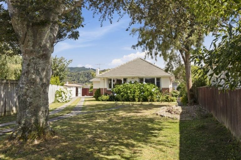 Photo of property in 537 Fergusson Drive, Trentham, Upper Hutt, 5018