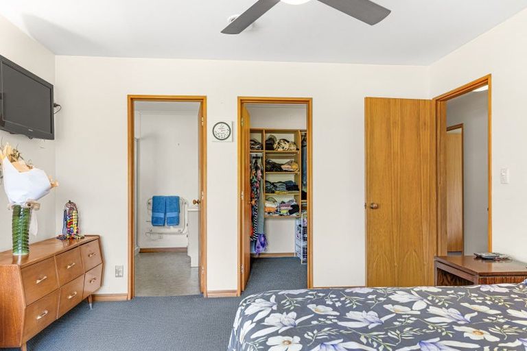 Photo of property in 39 Kew Road, Westport, 7825