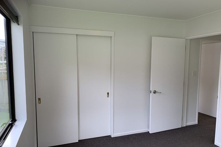 Photo of property in 100 Queens Road, Waikanae Beach, Waikanae, 5036