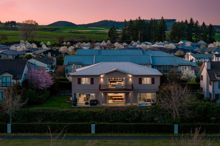 Photo of property in 18 Chateau Crescent, Rangatira Park, Taupo, 3330