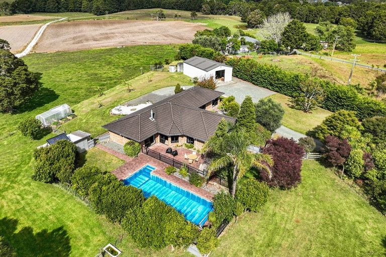 Photo of property in 758 Kaiwaka-mangawhai Road, Hakaru, Wellsford, 0975