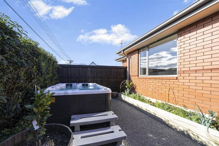 Photo of property in 2a Gilbert Place, Sydenham, Christchurch, 8023