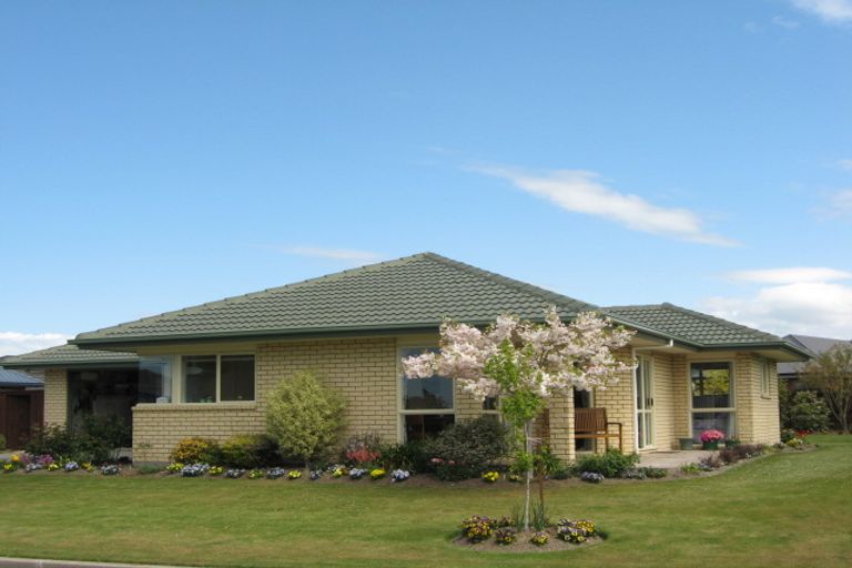 Photo of property in 60 Rowse Street, Rangiora, 7400