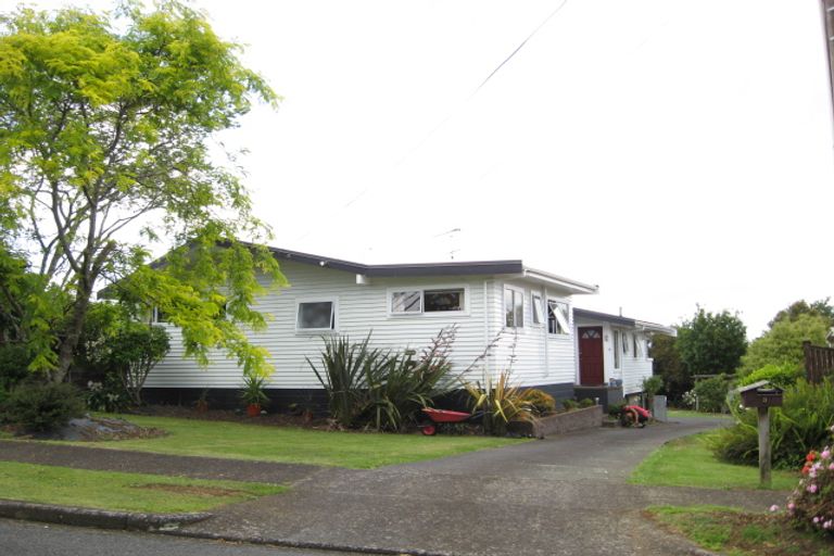 Photo of property in 3 Bilkey Avenue, Pukekohe, 2120