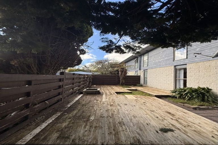 Photo of property in 27a Gemstone Drive, Birchville, Upper Hutt, 5018