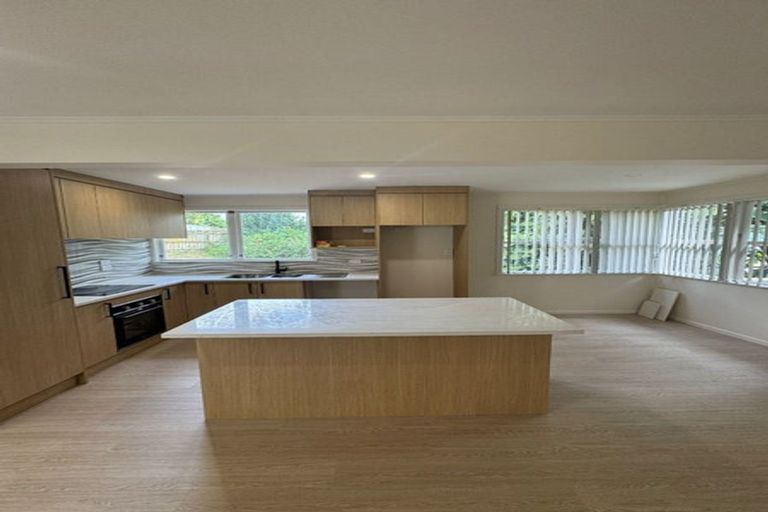 Photo of property in 1 Rondorlyn Place, Manurewa, Auckland, 2102
