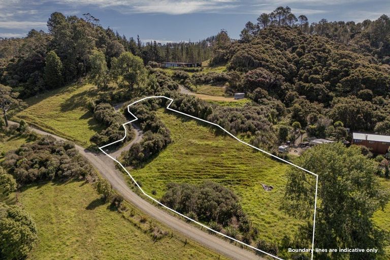Photo of property in 32 Ara Mata, Cooks Beach, Whitianga, 3591