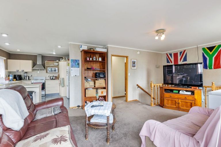 Photo of property in 2/35 Bay Street, Red Beach, 0932