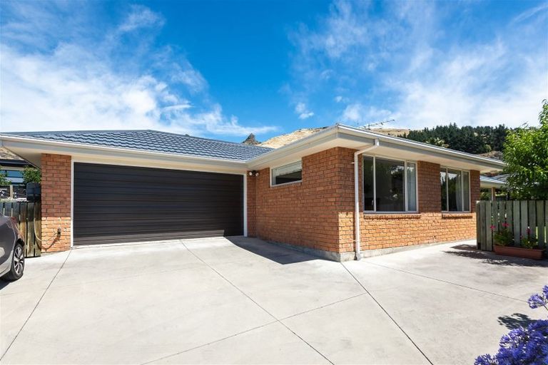 Photo of property in 5 Malthouse Lane, Heathcote Valley, Christchurch, 8022