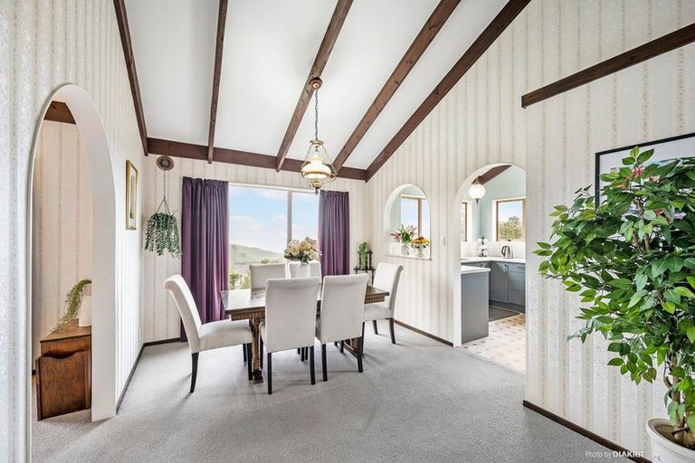 Photo of property in 18 Rajkot Terrace, Broadmeadows, Wellington, 6035