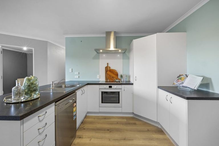 Photo of property in 4/253 Saint Aubyn Street, New Plymouth, 4310