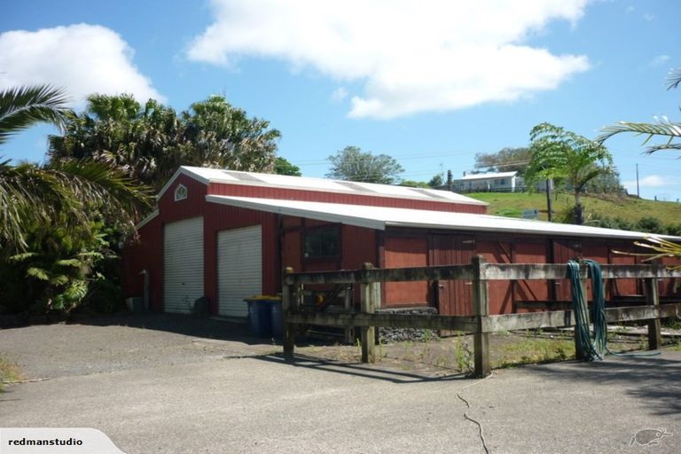 Photo of property in 355 Henderson Valley Road, Henderson Valley, Auckland, 0612