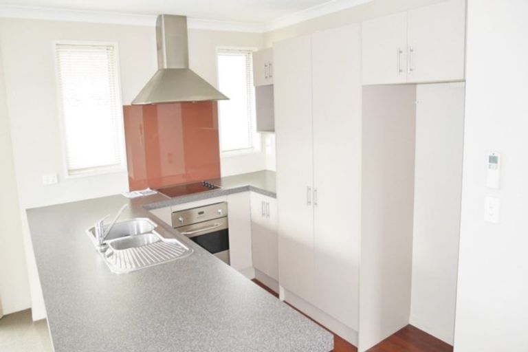 Photo of property in 6a Freyberg Avenue, Riccarton, Christchurch, 8011