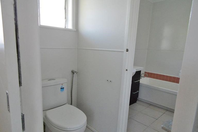 Photo of property in 65 Hobart Crescent, Wattle Downs, Auckland, 2103