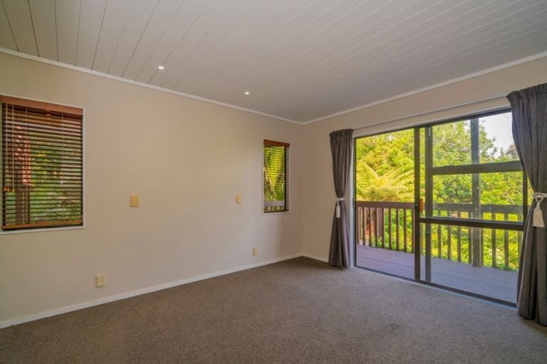 Photo of property in 4 Puriri Place, Whitianga, 3510