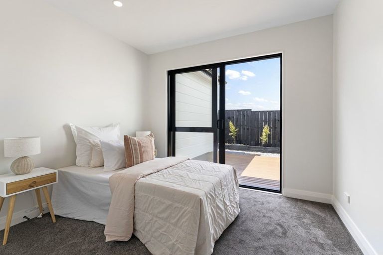 Photo of property in 51 Emerald Avenue, Rosehill, Papakura, 2113