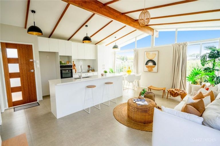 Photo of property in 37 Shoemaker Road, Waipu, 0510