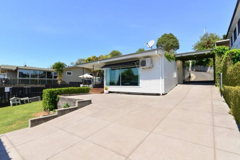 Photo of property in 70 Forest Lake Road, Forest Lake, Hamilton, 3200