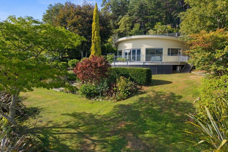 Photo of property in 16 Old Coach Road, Havelock, 7100