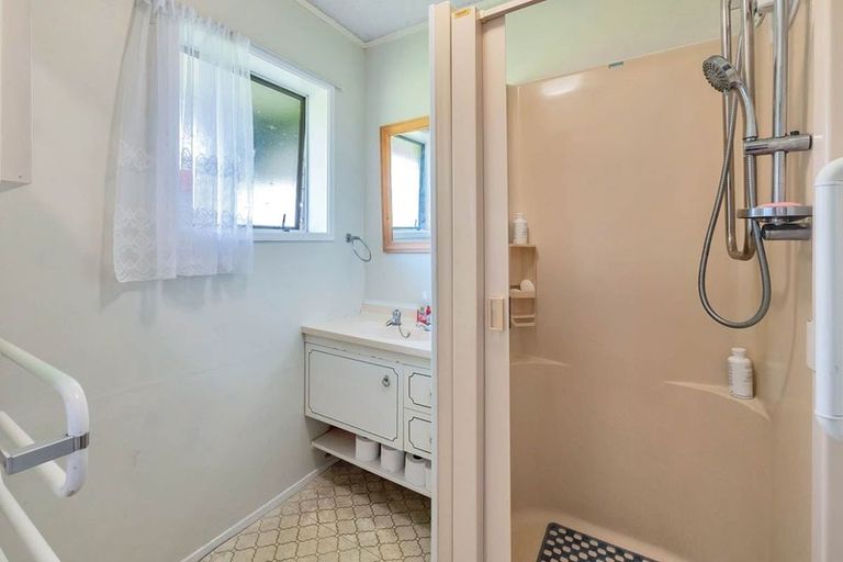 Photo of property in 1/27 Aotearoa Terrace, Murrays Bay, Auckland, 0630