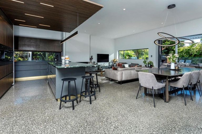 Photo of property in 11 Cheltenham Road, Devonport, Auckland, 0624