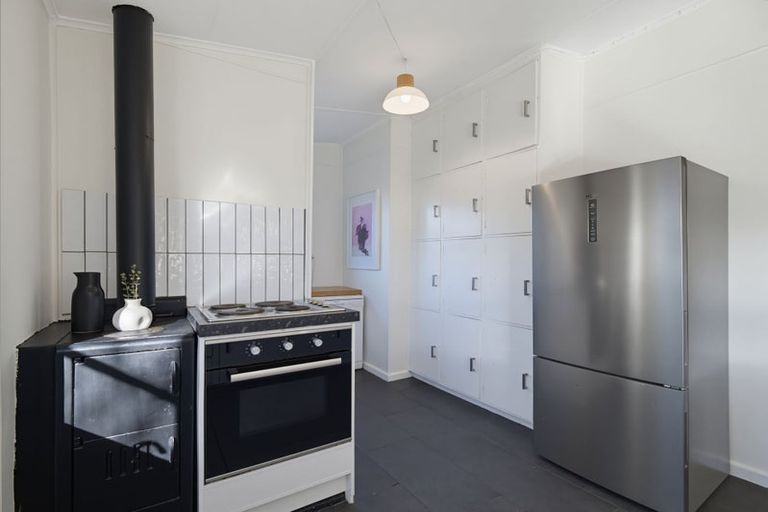Photo of property in 13 Harker Street, Waipawa, 4210