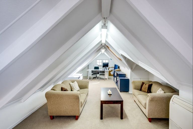 Photo of property in 810 Heretaunga Street East, Parkvale, Hastings, 4122