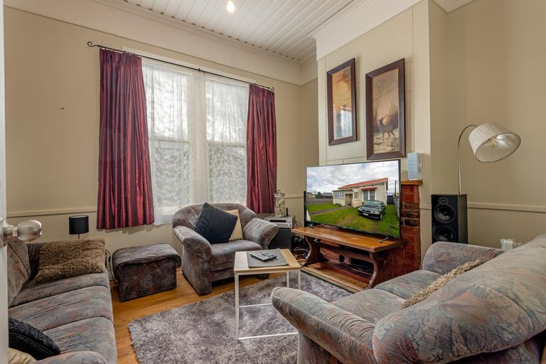 Photo of property in 35 Hatrick Street West, Whanganui, 4500