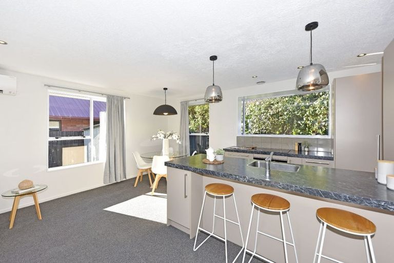 Photo of property in 2/19 Moreland Avenue, Papanui, Christchurch, 8053