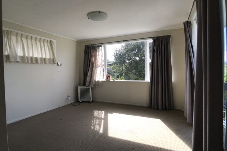 Photo of property in 12 Limmer Place, Browns Bay, Auckland, 0632