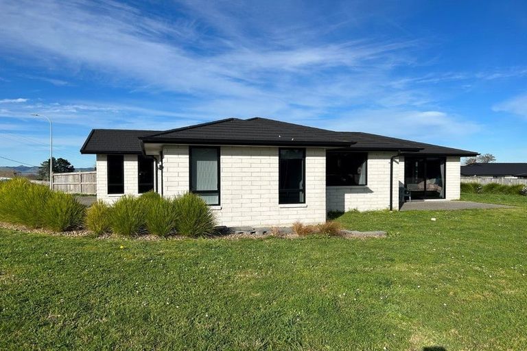 Photo of property in 8 Ballantyne Avenue, Te Kauwhata, 3710