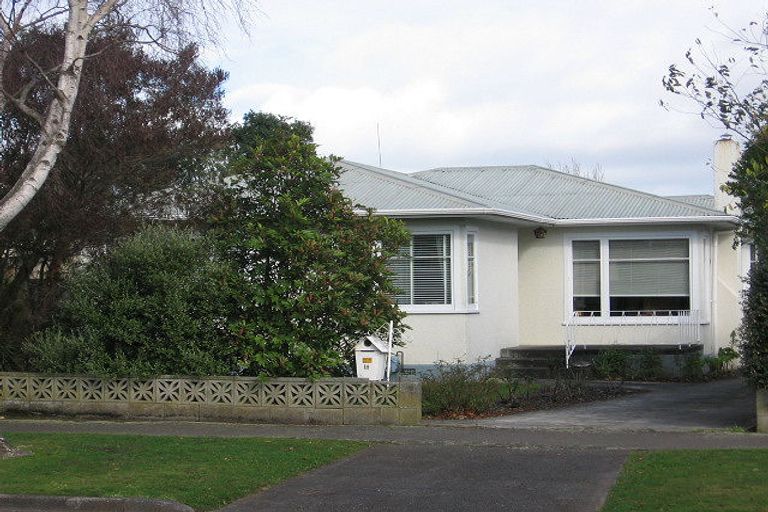Photo of property in 18 Webb Street, Terrace End, Palmerston North, 4410