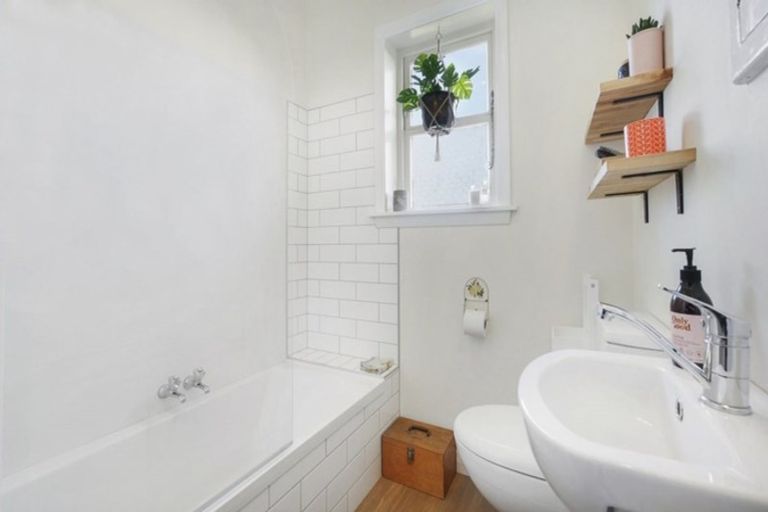 Photo of property in 202 Lyttelton Street, Spreydon, Christchurch, 8024