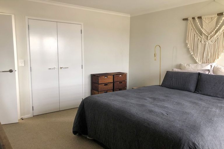 Photo of property in 25 Rangihina Road, Hobsonville, Auckland, 0616