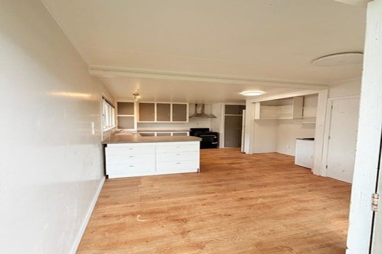 Photo of property in 10a Epsom Road, Sockburn, Christchurch, 8042