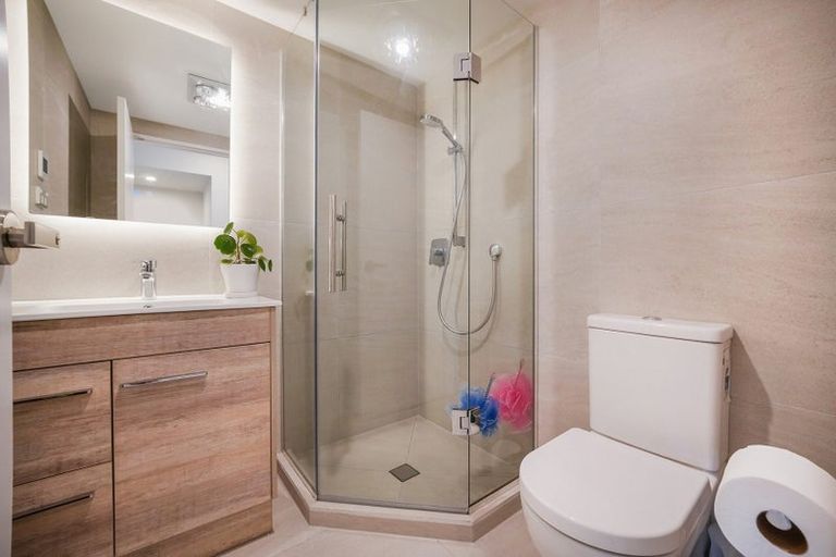 Photo of property in 7/57 Kervil Avenue, Te Atatu Peninsula, Auckland, 0610