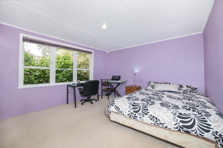 Photo of property in 55 Sullivan Avenue, Mangere Bridge, Auckland, 2022