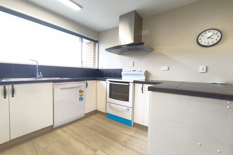 Photo of property in 2 Cardigan Bay Place, Addington, Christchurch, 8024