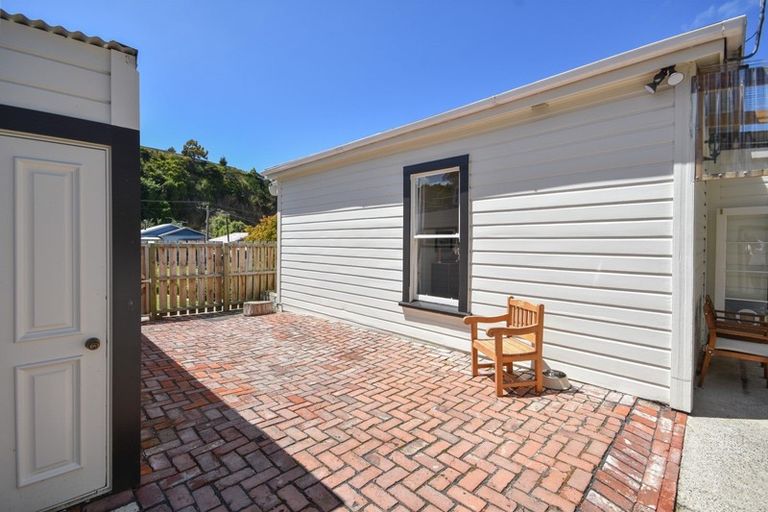 Photo of property in 124 Glen Road, The Glen, Dunedin, 9011