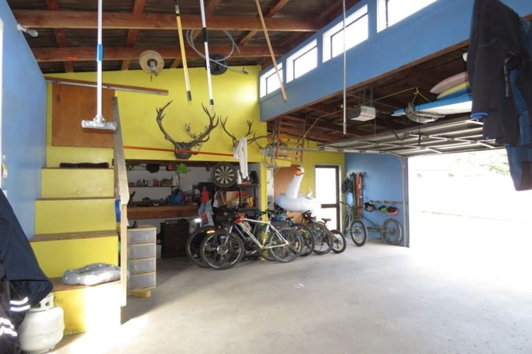 Photo of property in 16 Coates Street, Westport, 7825