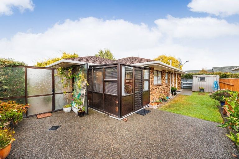 Photo of property in 1/11 Woodfield Avenue, Roslyn, Palmerston North, 4414